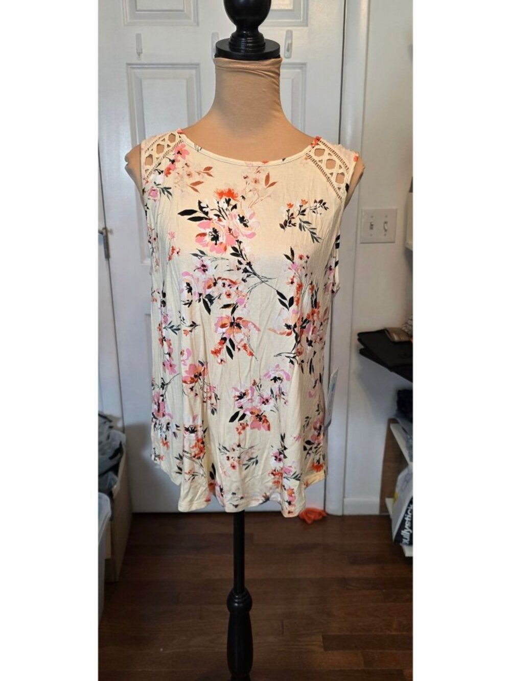 Daniel Rainn Waicy Lace Crochet Knit Sleeveless Top Women's Size Large NWT Boho